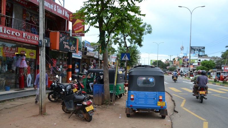 8b949-20130201_srilanka908