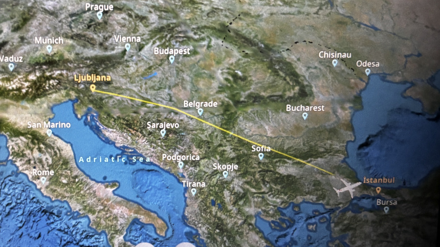 MEHIKA 2026: Večerni let do Istanbula (1. dan)