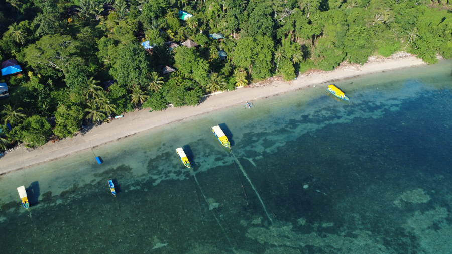 INDONEZIJA 2026: Umirjena plaža na Bunakenu (9. dan)